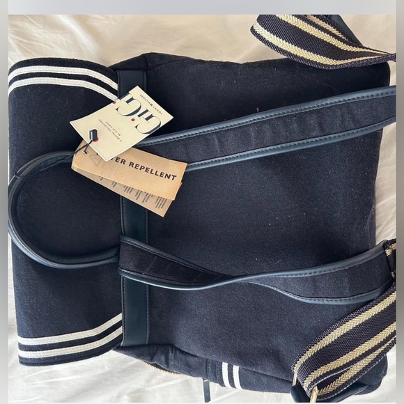 TOMMY HILFIGER GIGI HADID NAUTICAL BACKPACK NAVY - Picture 3 of 5